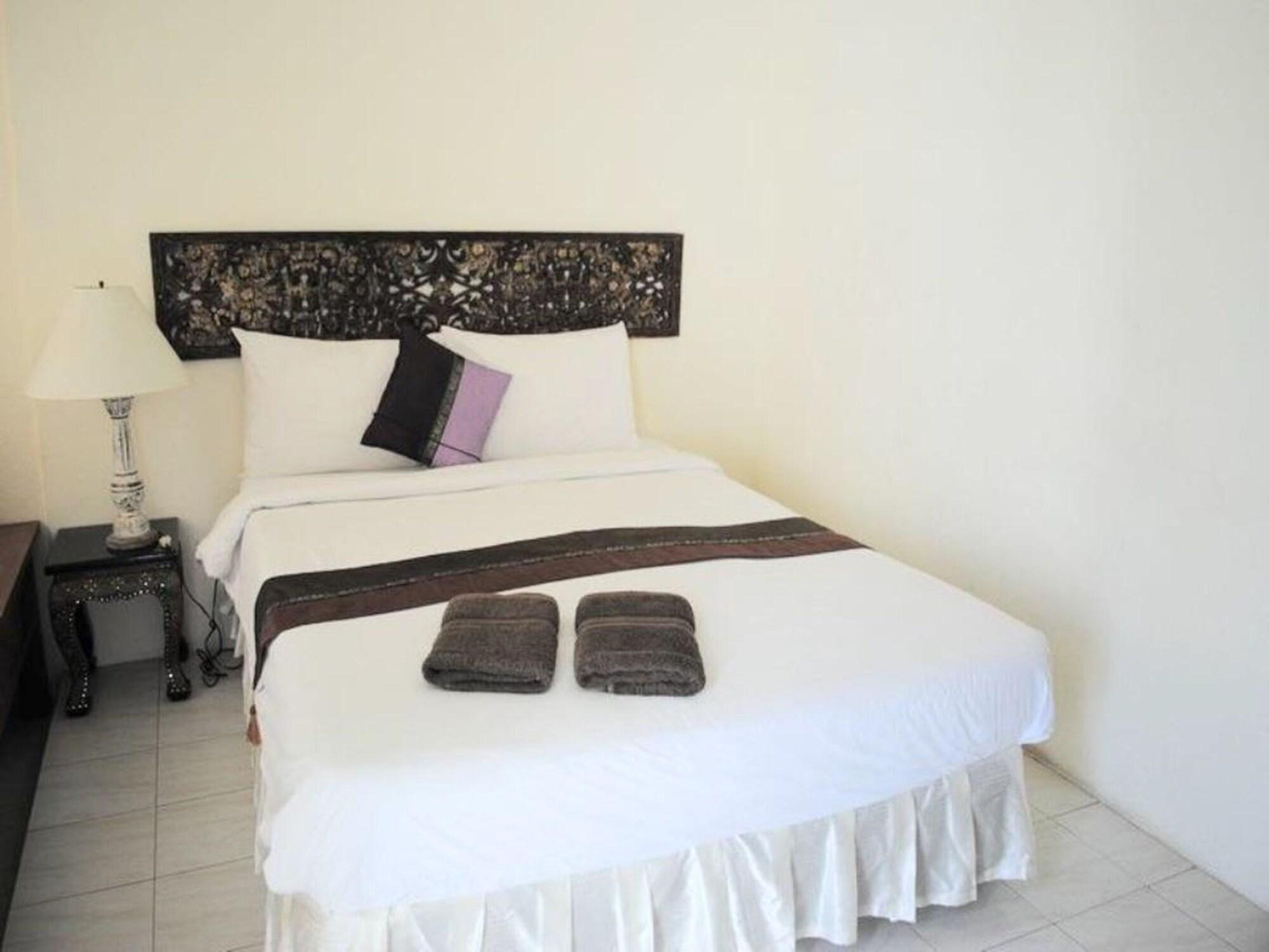 Penzy Guest House Chaweng  Exterior photo
