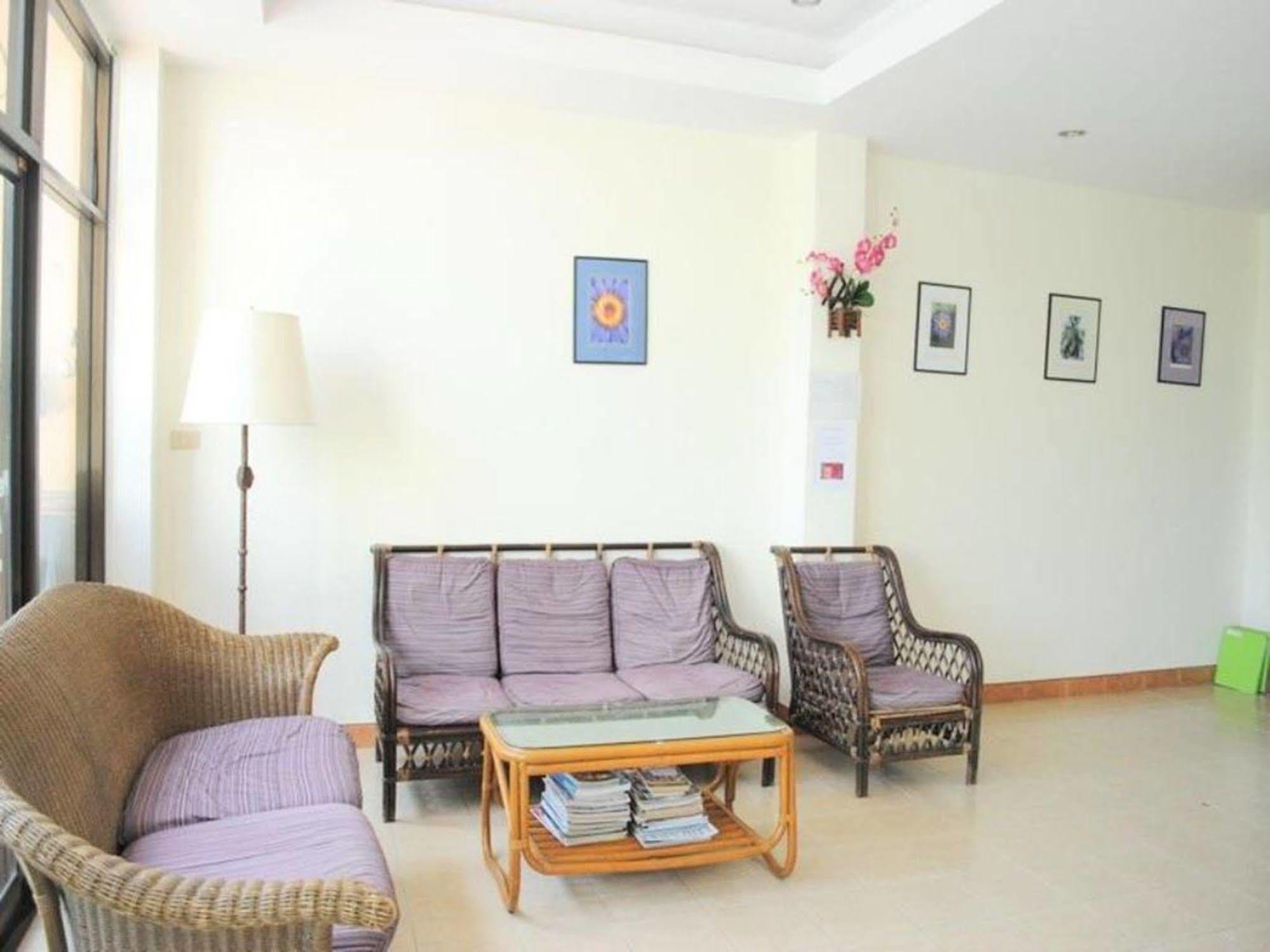 Penzy Guest House Chaweng  Exterior photo